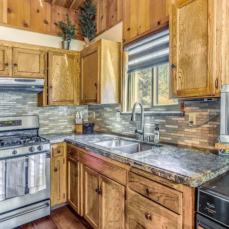 Cozy Bears Hideaway Cabin About 3 Mi To Shaver Lake! Exterior photo