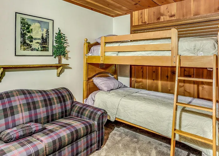 Cozy Bears Hideaway Cabin About 3 Mi To Shaver Lake!