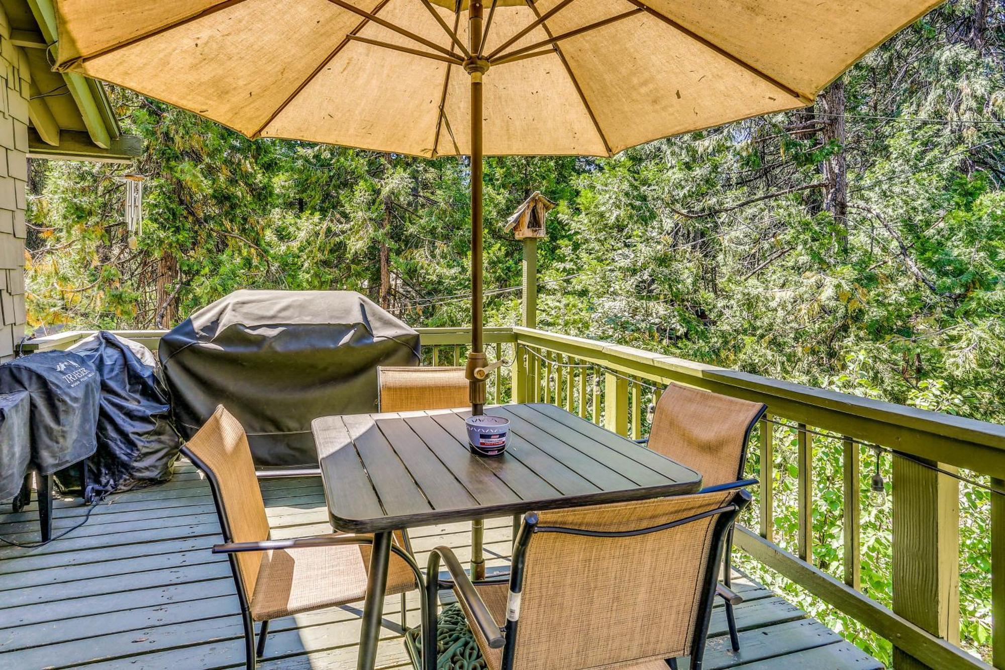 Holiday home Cozy Bears Hideaway About 3 Mi To Lake!